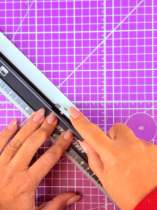 📏✨ Regla con Protector de Dedos