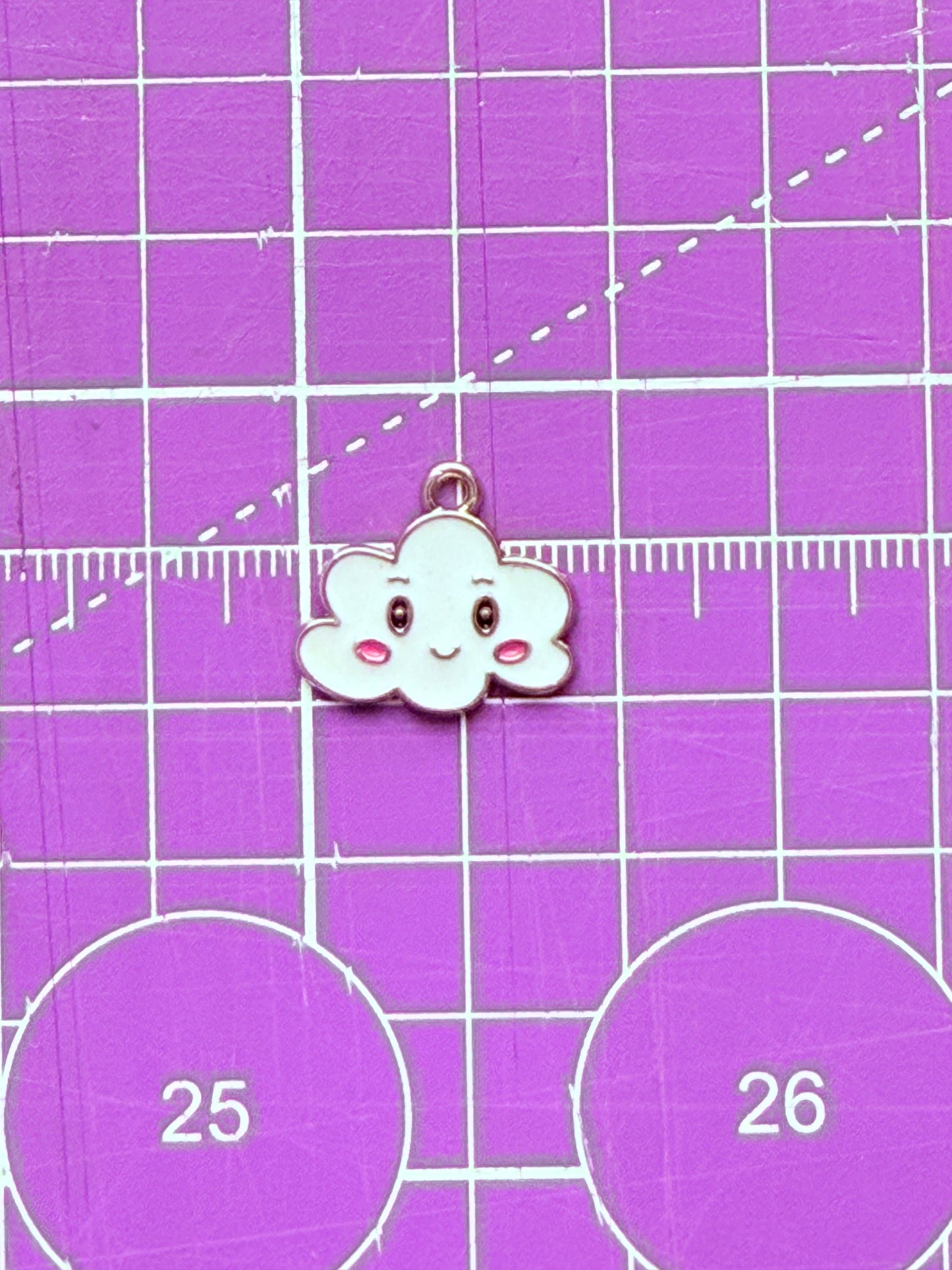 ✨ Dijes chapados en esmalte