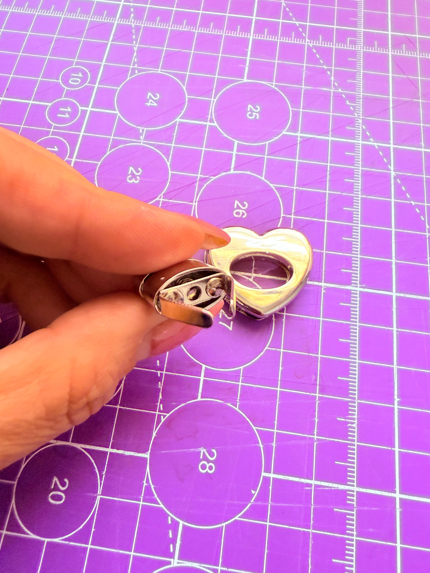 ✨💖 Hebilla de Cierre Giratorio en Forma de Corazón – 32 mm 💖✨