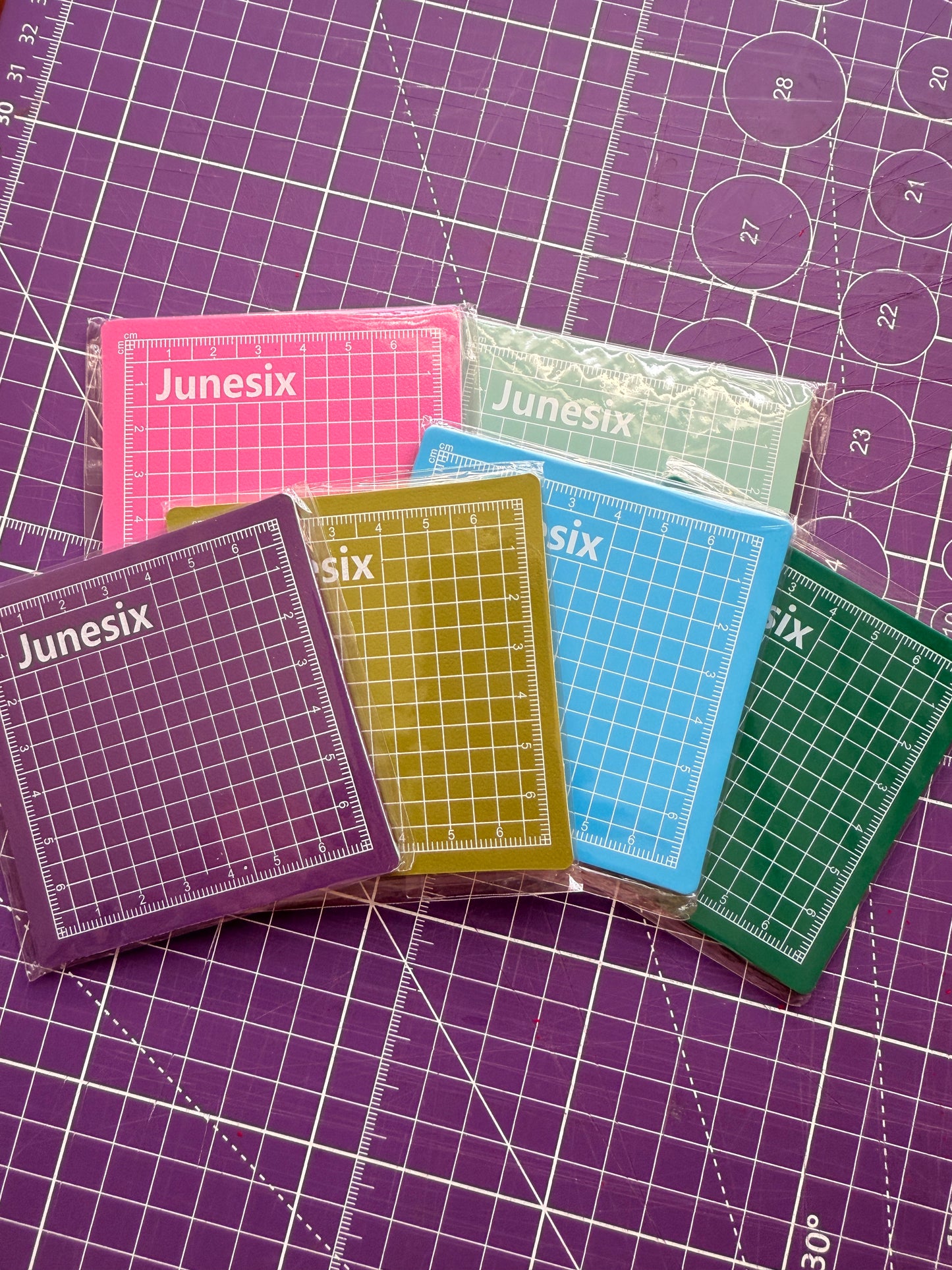 ✂️ Mini Mat de corte 8×8 cm