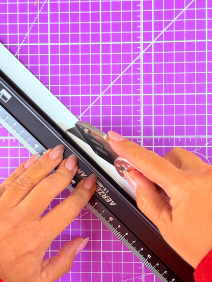 📏✨ Regla con Protector de Dedos