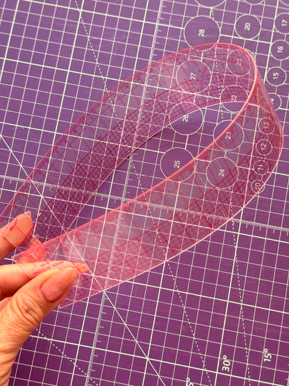 📏💖 Regla Plástica Flexible B-97 (24"x2") con Transportador